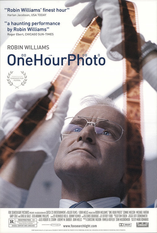 the movie poster: One Hour Photo (2002)